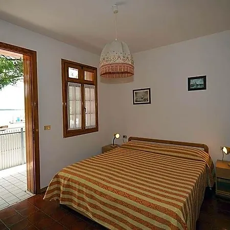 Comfortable Nestled In A Landscape Hotel *